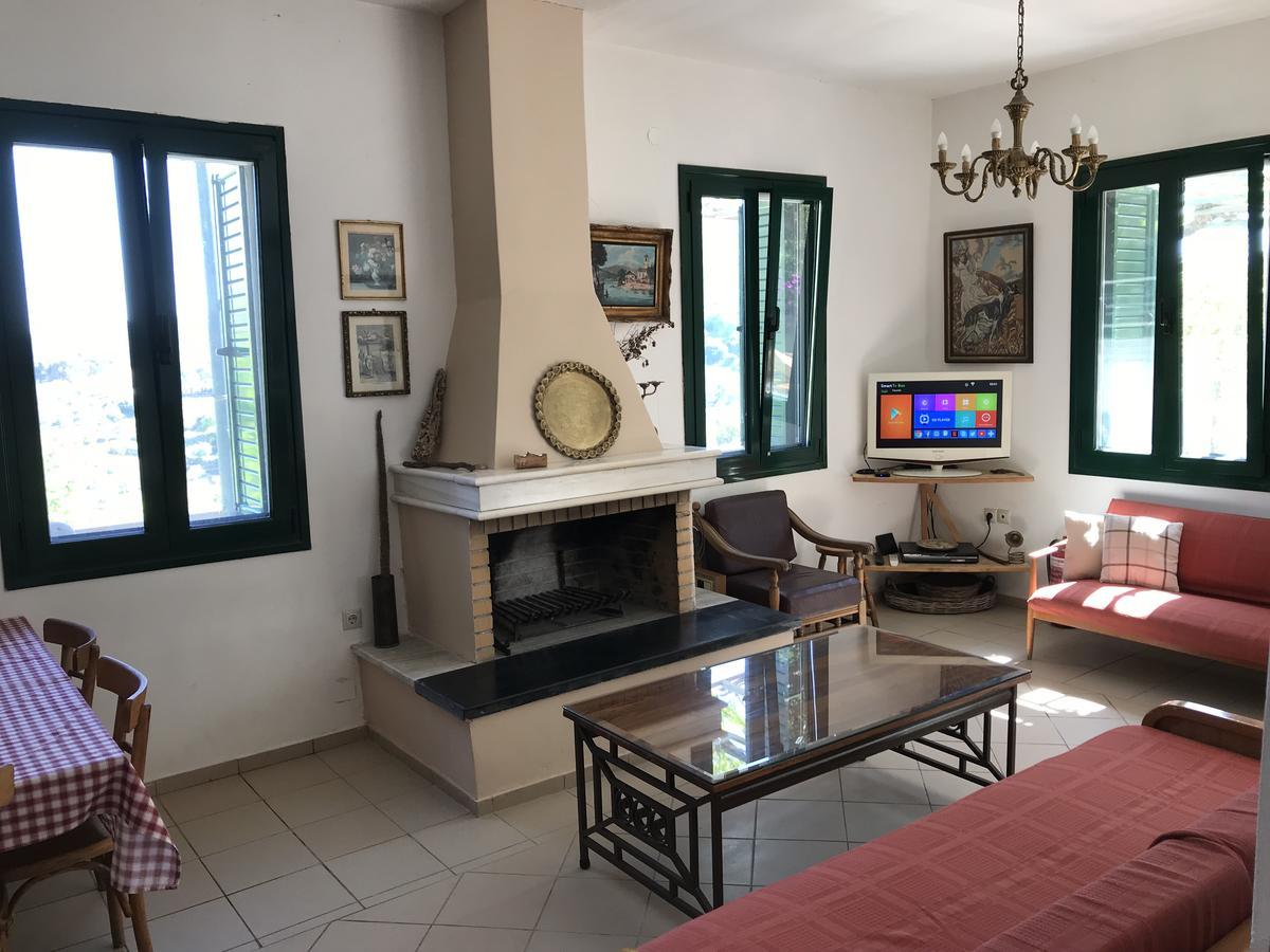 House * Temenia